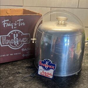 Kromex Frig-I-Tor Vintage beverage cooler/warmer. Ice Bucket. Silver Aluminum